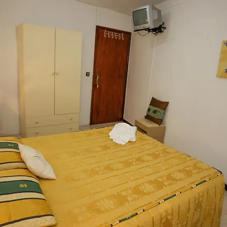 Casa Aguarela, Estilo Familiar Na Serra Da Estrela Sao Romao (Guarda)