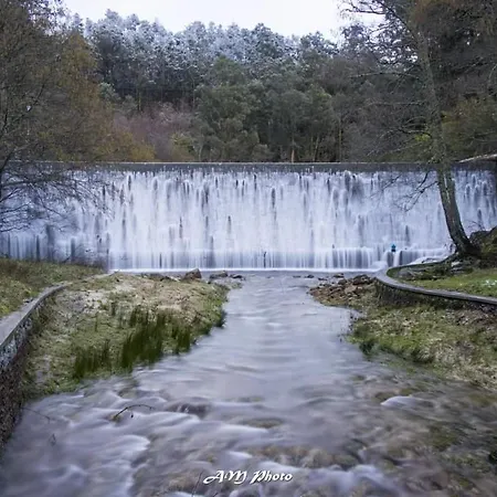 Casa Aguarela, Estilo Familiar Na Serra Da Estrela Tatil Evi *