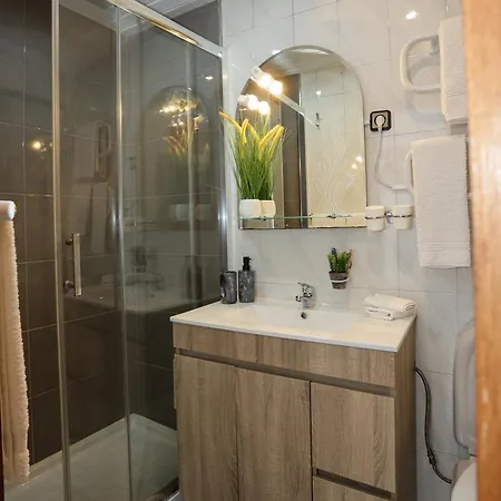 Casa Aguarela Sao Romao (Guarda)