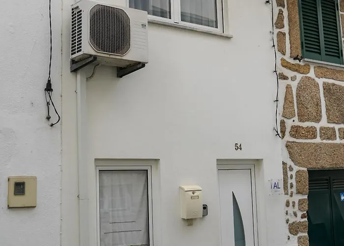 Casa Aguarela Sao Romao (Guarda)